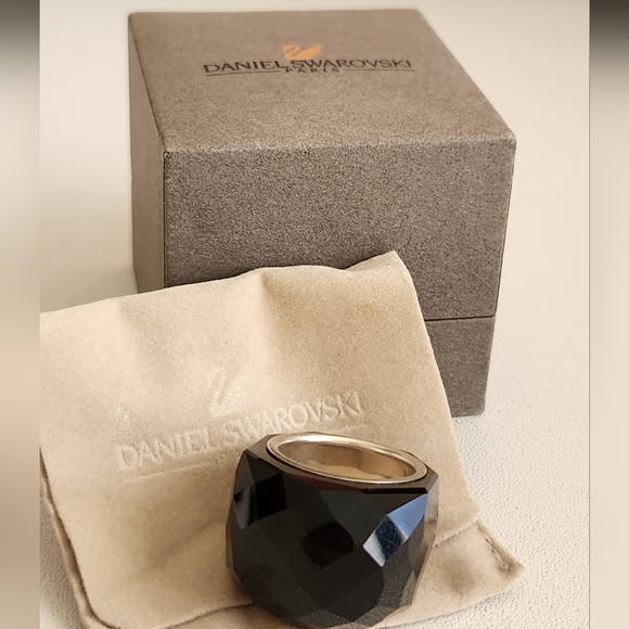 Daniel Swarovski Luxury Black Crystal Rhodium Plated Ring - Picture 6 of 7